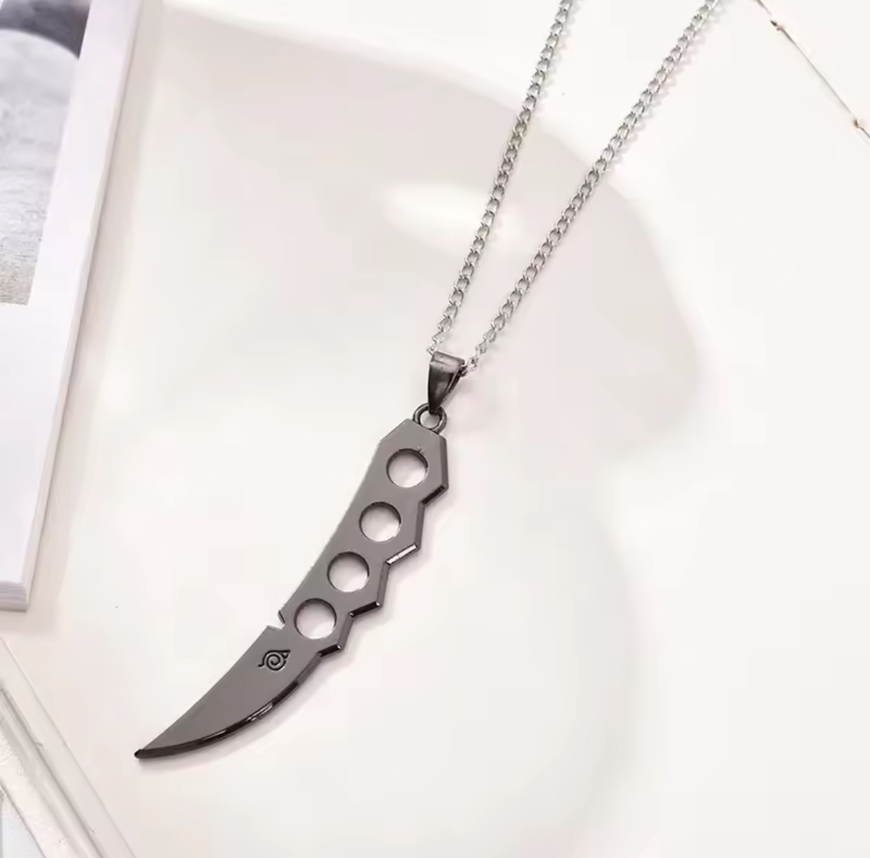 Konoha Fang Blade Necklace